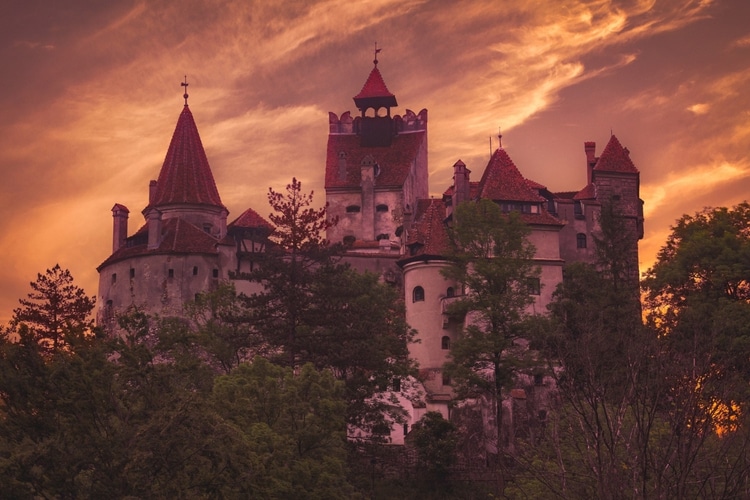 Halloween Party at Dracula’s Castle: Why 2026 Is the Year to Go